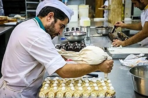 شیرینی در ایران خیلی گران نیست / شکر در ۱۵ روز اخیر ۱۲ هزار تومان گران شد